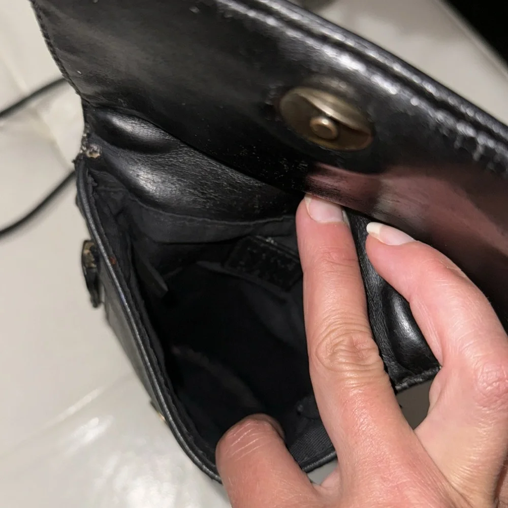 Leather Nine West-Crossbody-Black-6x8 Envelope Style-Flap Closure